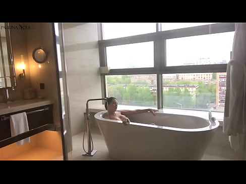 ❤️ Ogromna laska namiętnie waląca sobie cipkę w łazience ❤❌ Hard porn at us pl.tradeis.top ️❤