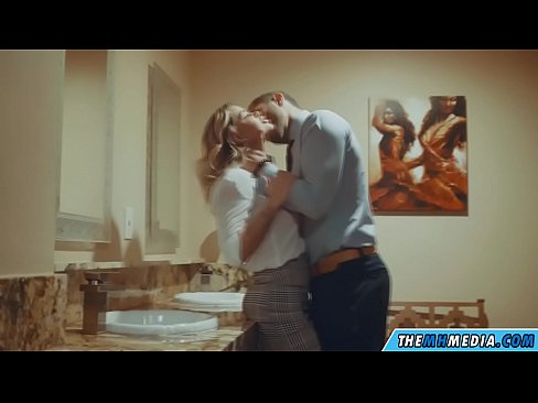 ❤️ Kiedy biuściasta blondynka uwodzi cię w publicznej toalecie ❤❌ Hard porn at us pl.tradeis.top ️❤
